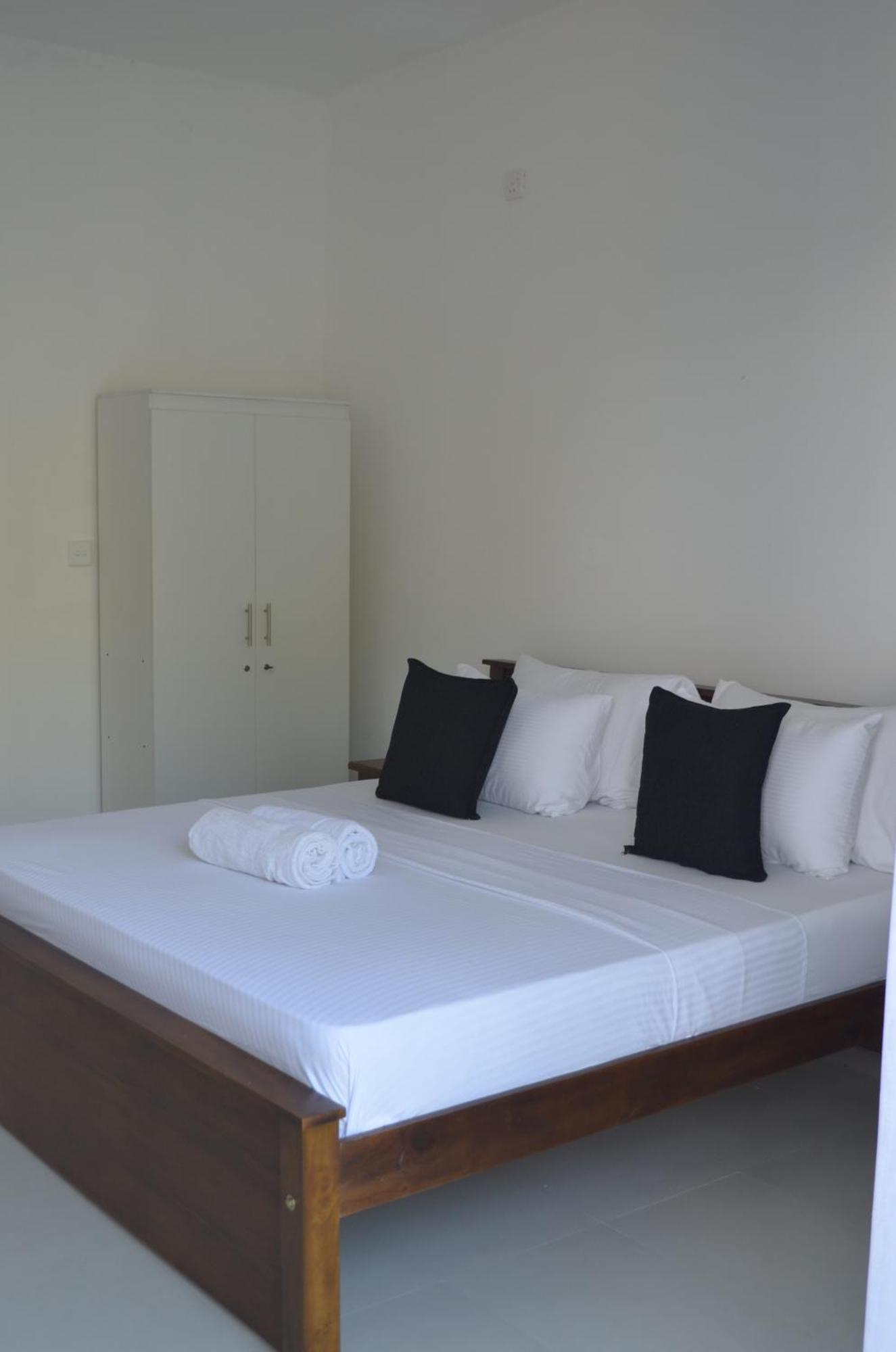 Silina Airport Transit Hotel & Residence คาตุนายากา ภายนอก รูปภาพ