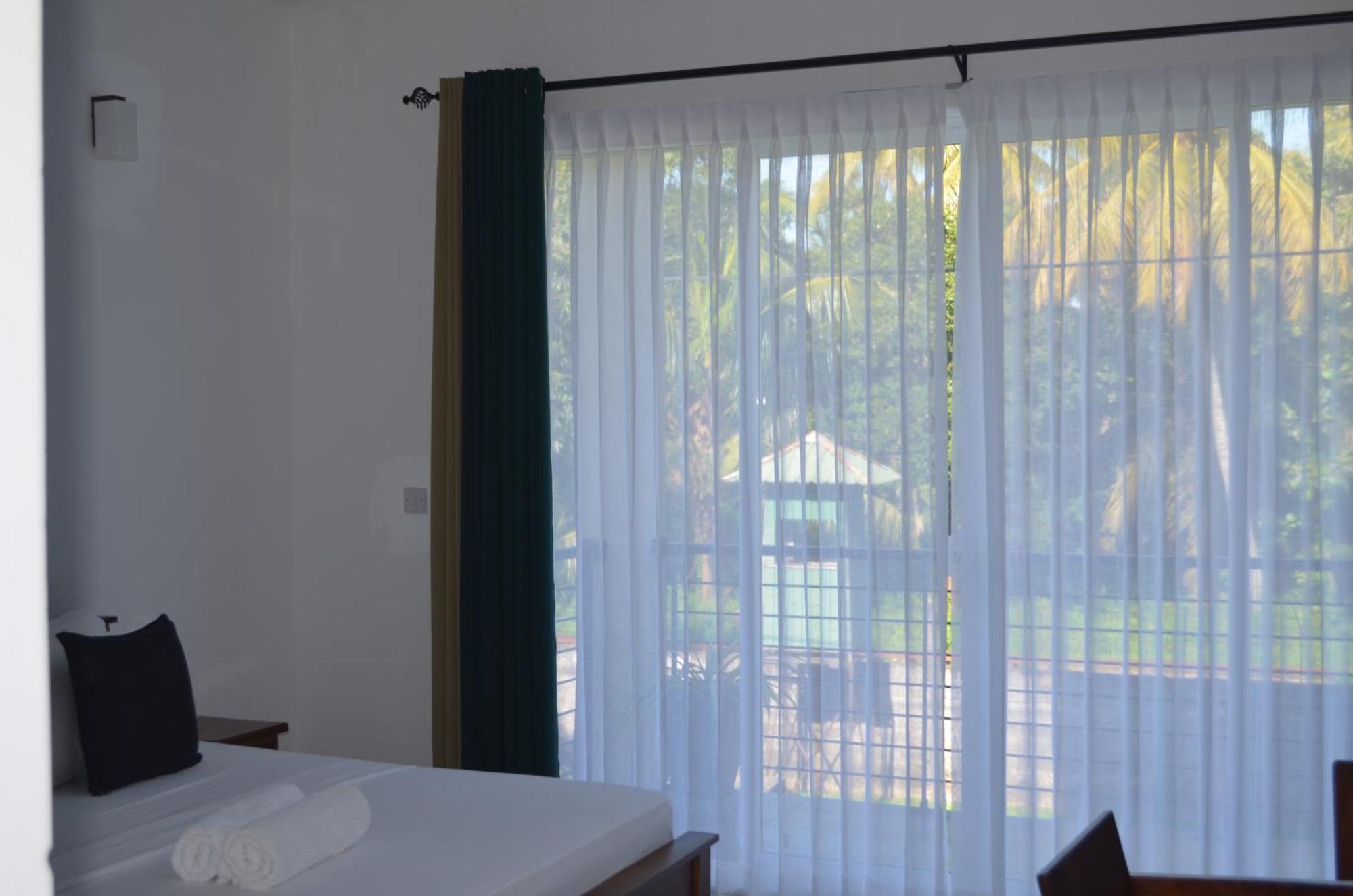 Silina Airport Transit Hotel & Residence คาตุนายากา ภายนอก รูปภาพ