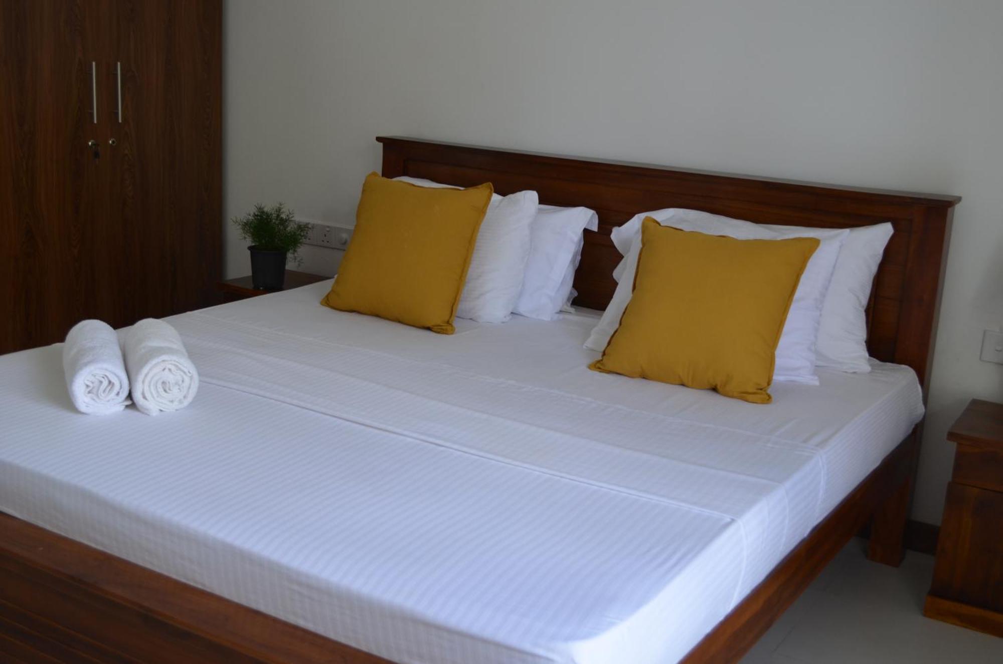 Silina Airport Transit Hotel & Residence คาตุนายากา ภายนอก รูปภาพ