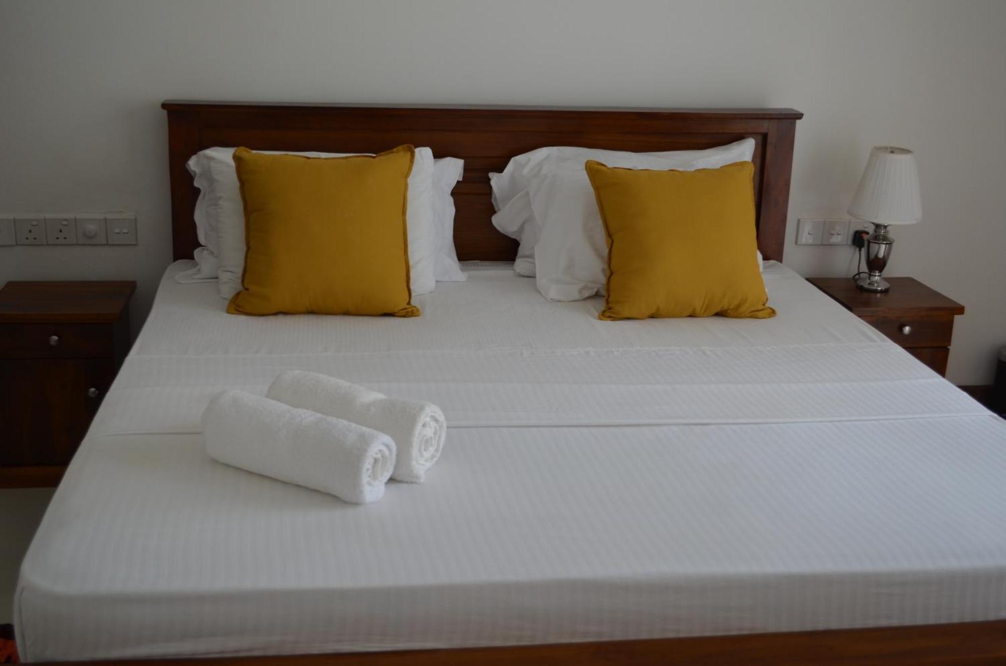 Silina Airport Transit Hotel & Residence คาตุนายากา ภายนอก รูปภาพ