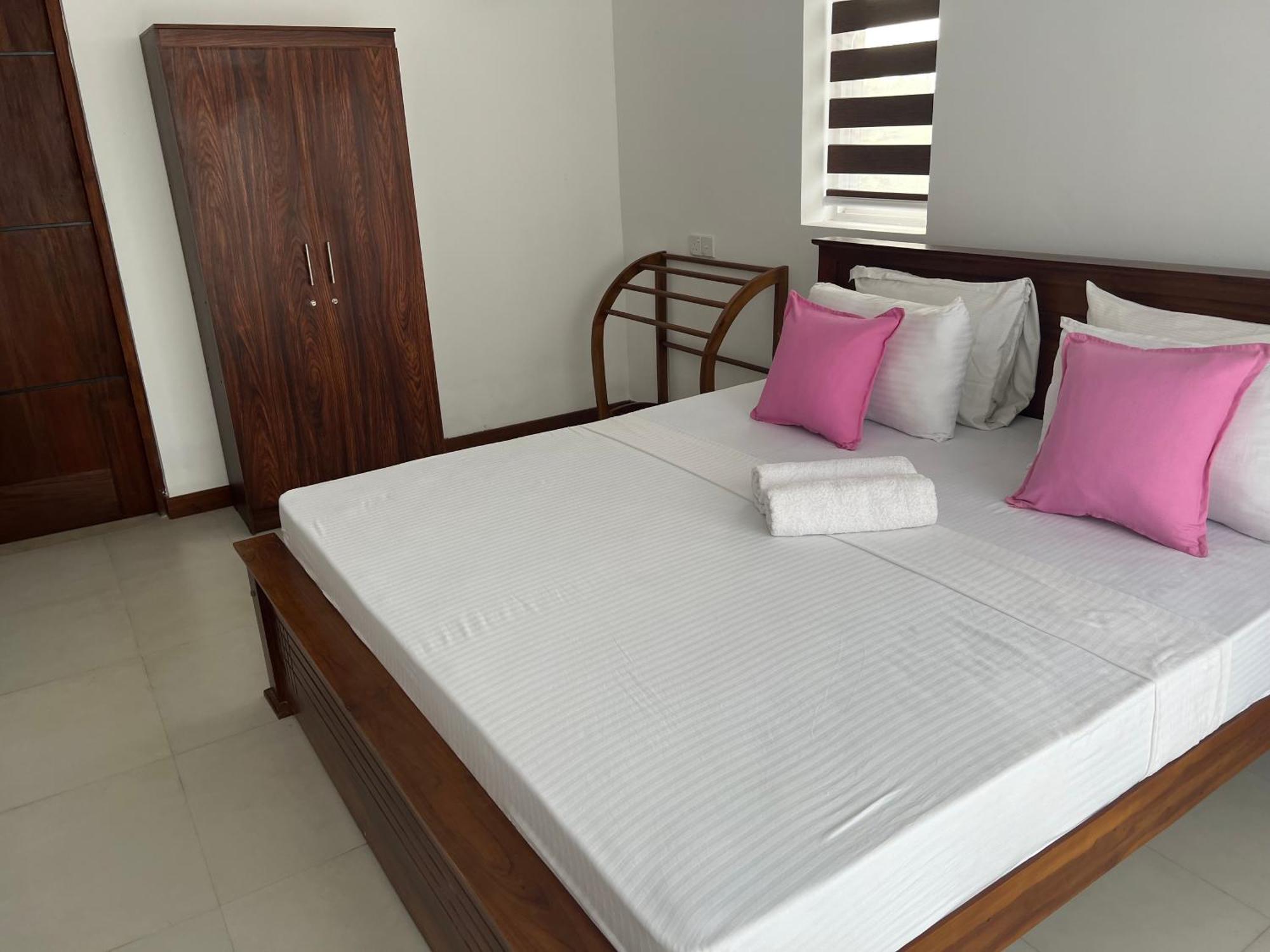 Silina Airport Transit Hotel & Residence คาตุนายากา ภายนอก รูปภาพ